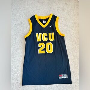 VCU Rams Jersey Mens Small Black NCAA Basketball Nike #20 Team Authentic